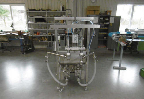 Dvouhlavová plnička